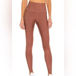 Alo Yoga High Waisted leggings in Size Small